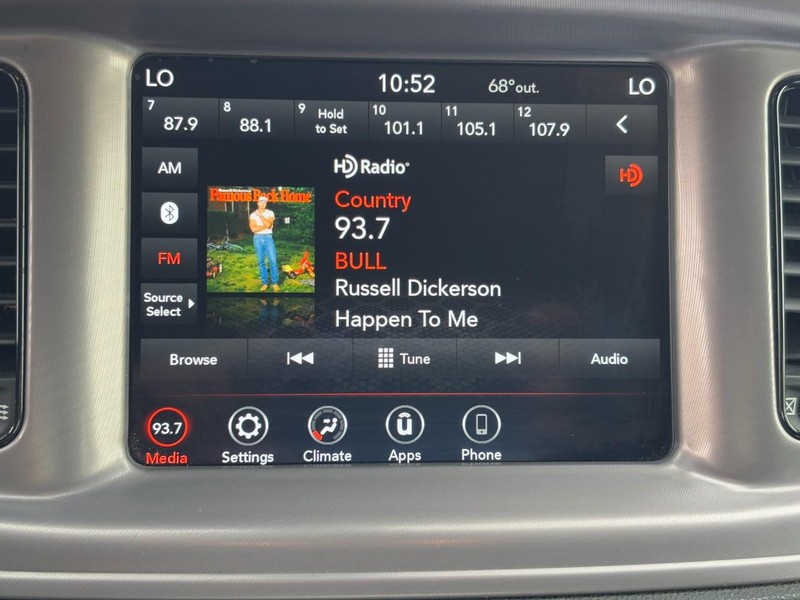 Dodge Charger Vehicle Full-screen Gallery Image 20