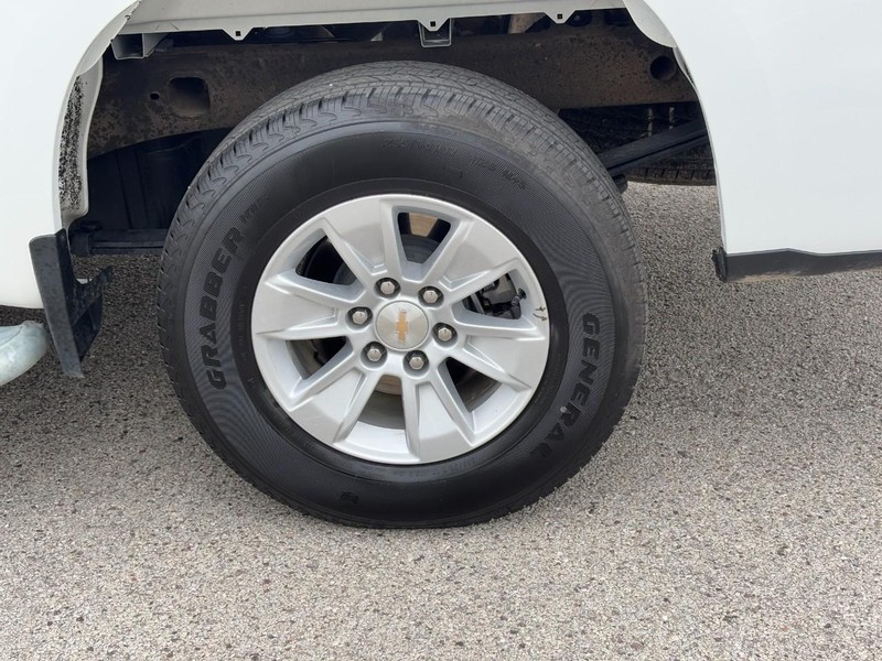 Chevrolet Silverado 1500 Vehicle Full-screen Gallery Image 06