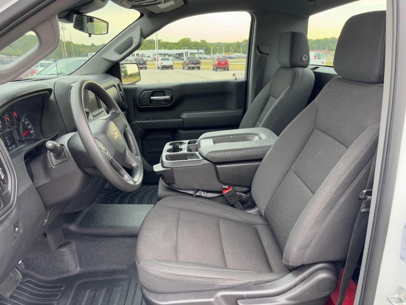 Chevrolet Silverado 1500 Vehicle Full-screen Gallery Image 08