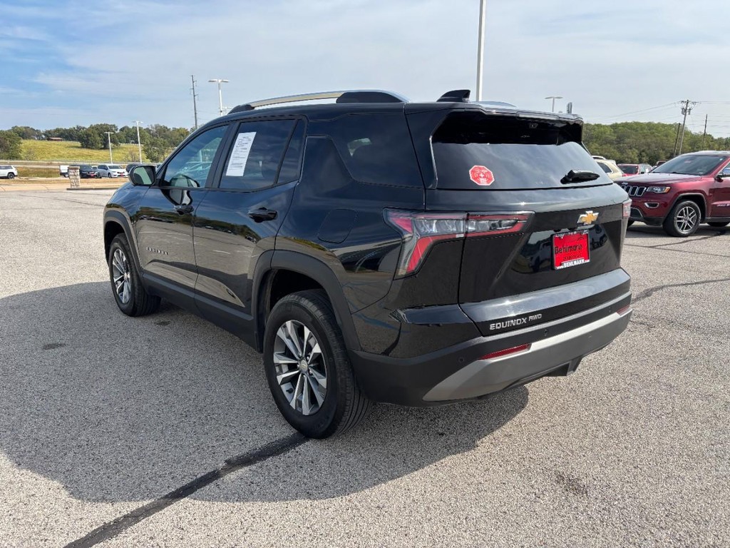 Chevrolet Equinox Vehicle Full-screen Gallery Image 06