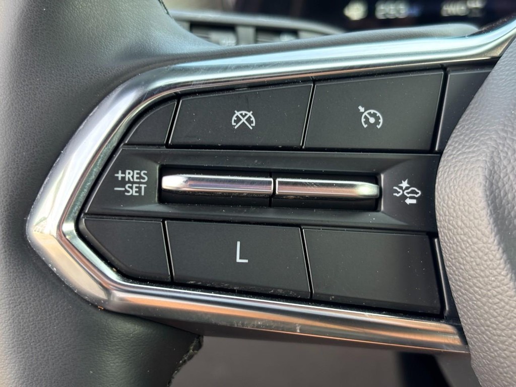 Chevrolet Equinox Vehicle Full-screen Gallery Image 17