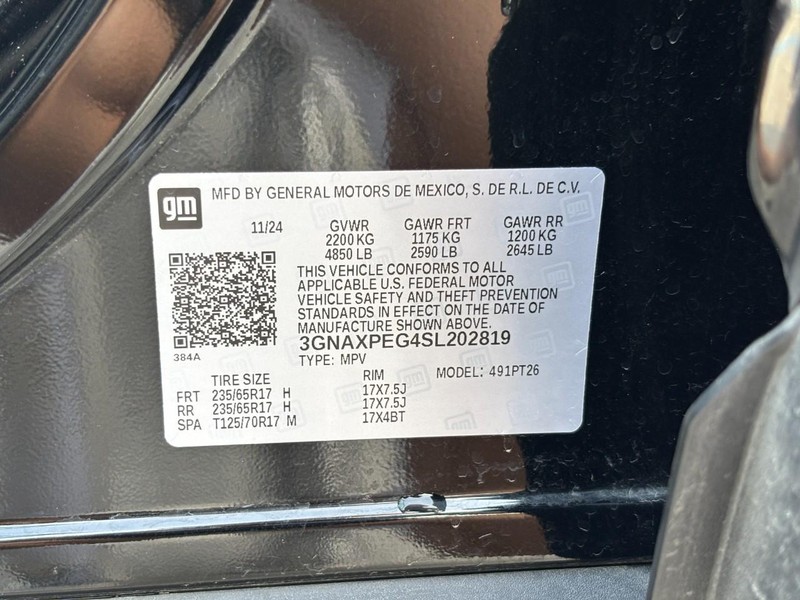 Chevrolet Equinox Vehicle Full-screen Gallery Image 26