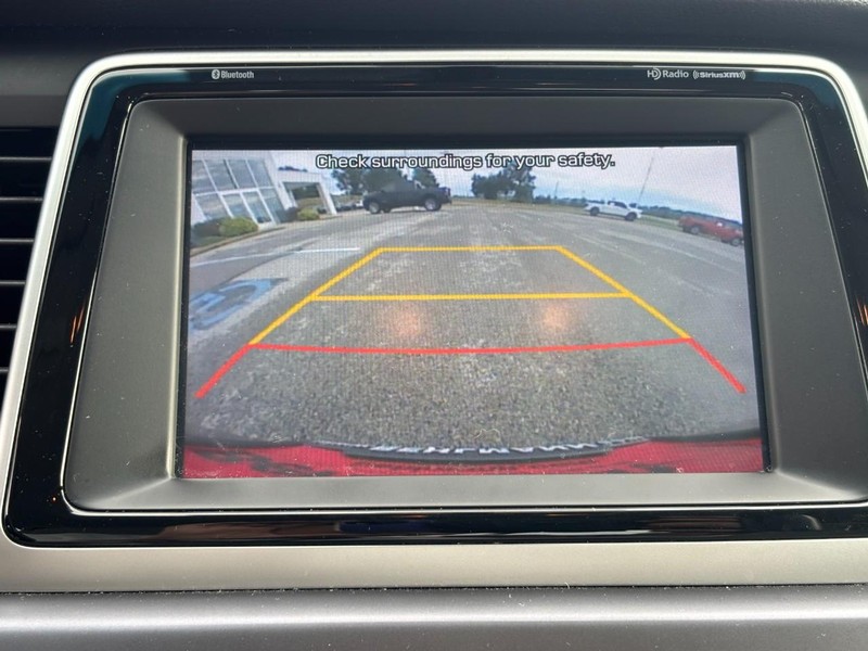 Hyundai Sonata Vehicle Full-screen Gallery Image 20
