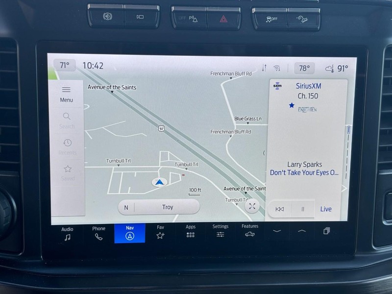 Ford Super Duty F-350 SRW Vehicle Full-screen Gallery Image 21