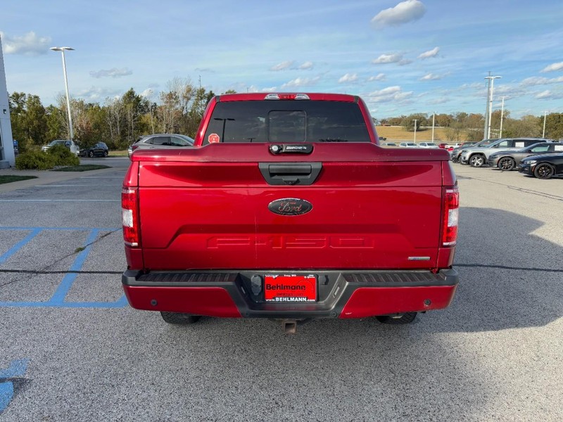 Ford F-150 Vehicle Full-screen Gallery Image 04