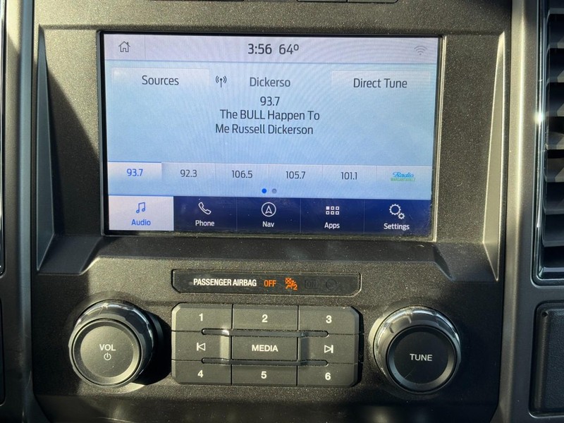 Ford F-150 Vehicle Full-screen Gallery Image 12