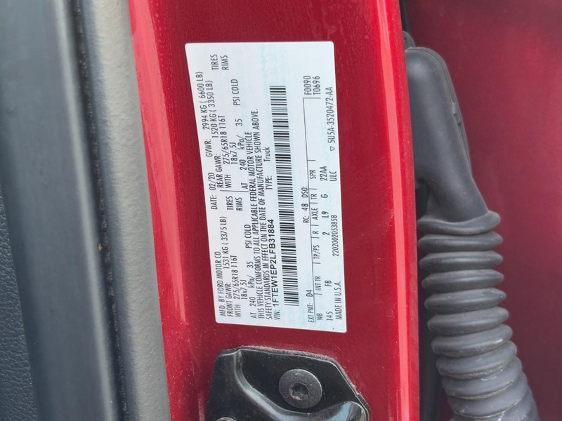 Ford F-150 Vehicle Full-screen Gallery Image 26