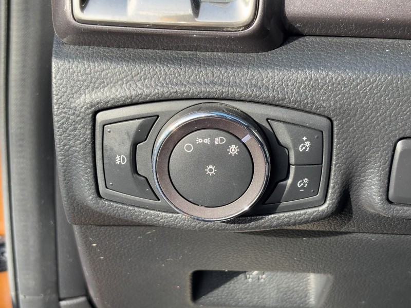 Ford Ranger Vehicle Full-screen Gallery Image 13