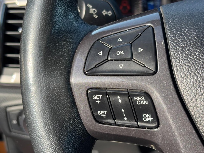 Ford Ranger Vehicle Full-screen Gallery Image 14