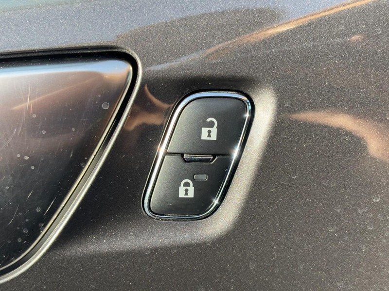 Ford Ranger Vehicle Full-screen Gallery Image 22