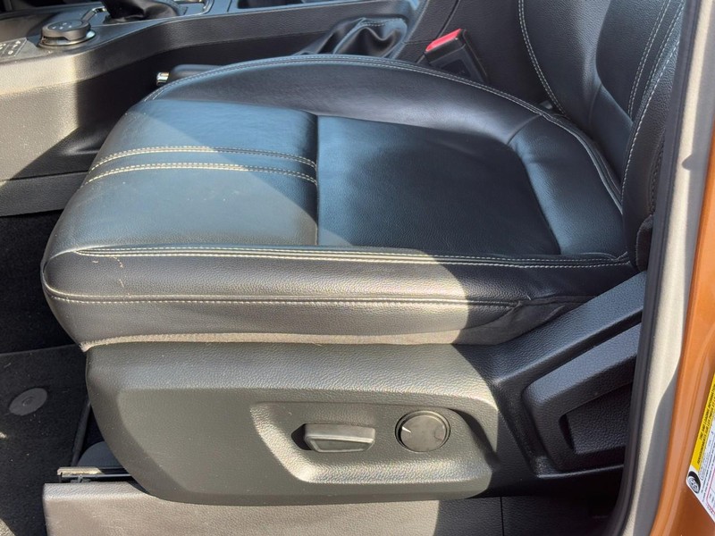 Ford Ranger Vehicle Full-screen Gallery Image 23