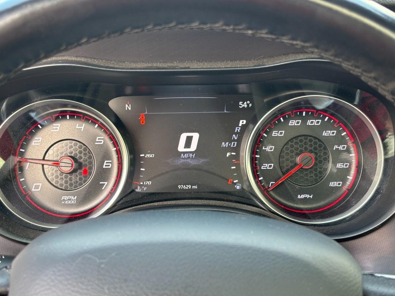 Dodge Charger Vehicle Full-screen Gallery Image 19