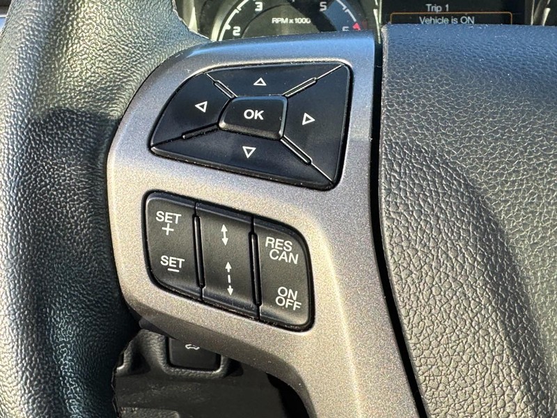 Ford Ranger Vehicle Full-screen Gallery Image 16