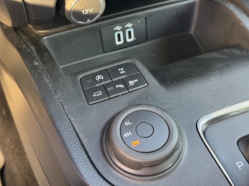 Ford Ranger Vehicle Full-screen Gallery Image 22