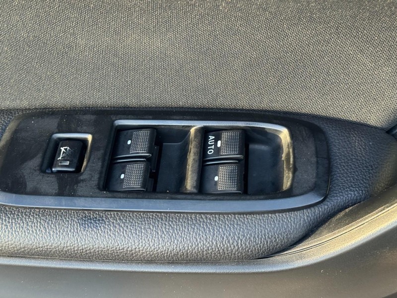 Ford Ranger Vehicle Full-screen Gallery Image 23