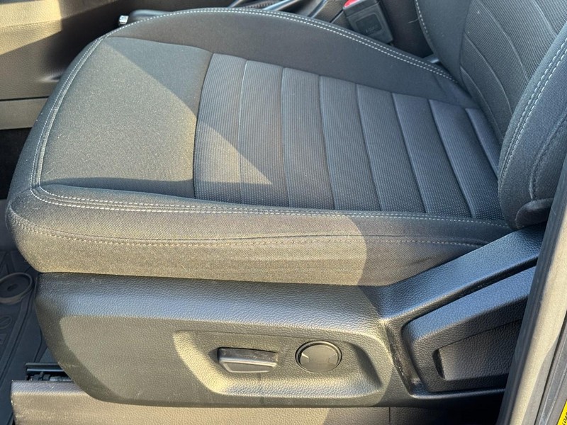 Ford Ranger Vehicle Full-screen Gallery Image 24