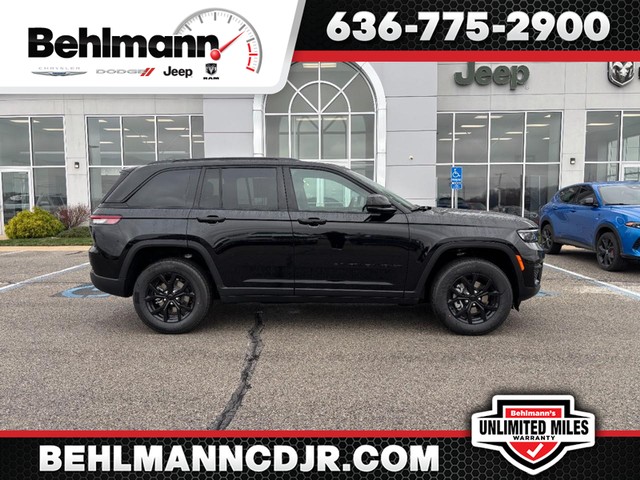 2025 Jeep Grand Cherokee Laredo at Behlmann Chrysler Dodge Jeep Ram in Troy MO