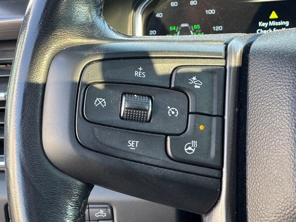 GMC Sierra 3500HD Vehicle Full-screen Gallery Image 18