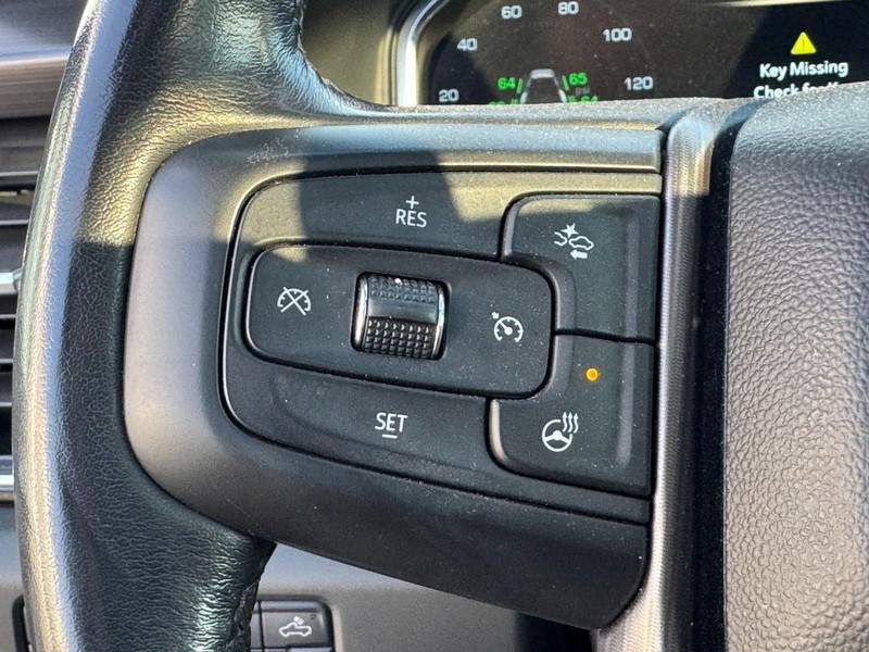 GMC Sierra 3500HD Vehicle Full-screen Gallery Image 18