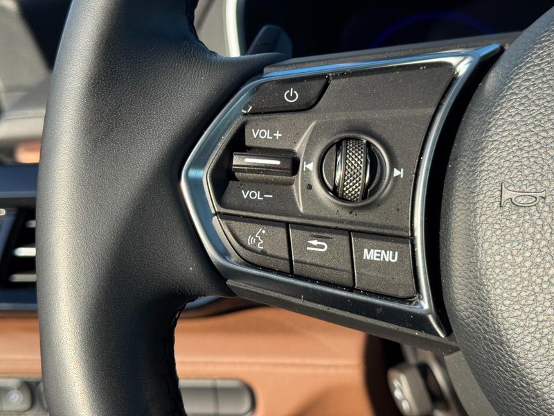 Acura MDX Vehicle Full-screen Gallery Image 18