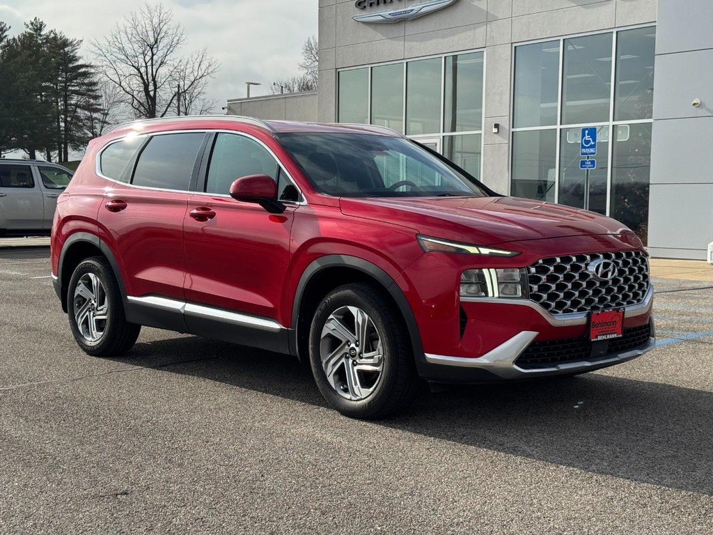 Hyundai Santa Fe Vehicle Full-screen Gallery Image 02