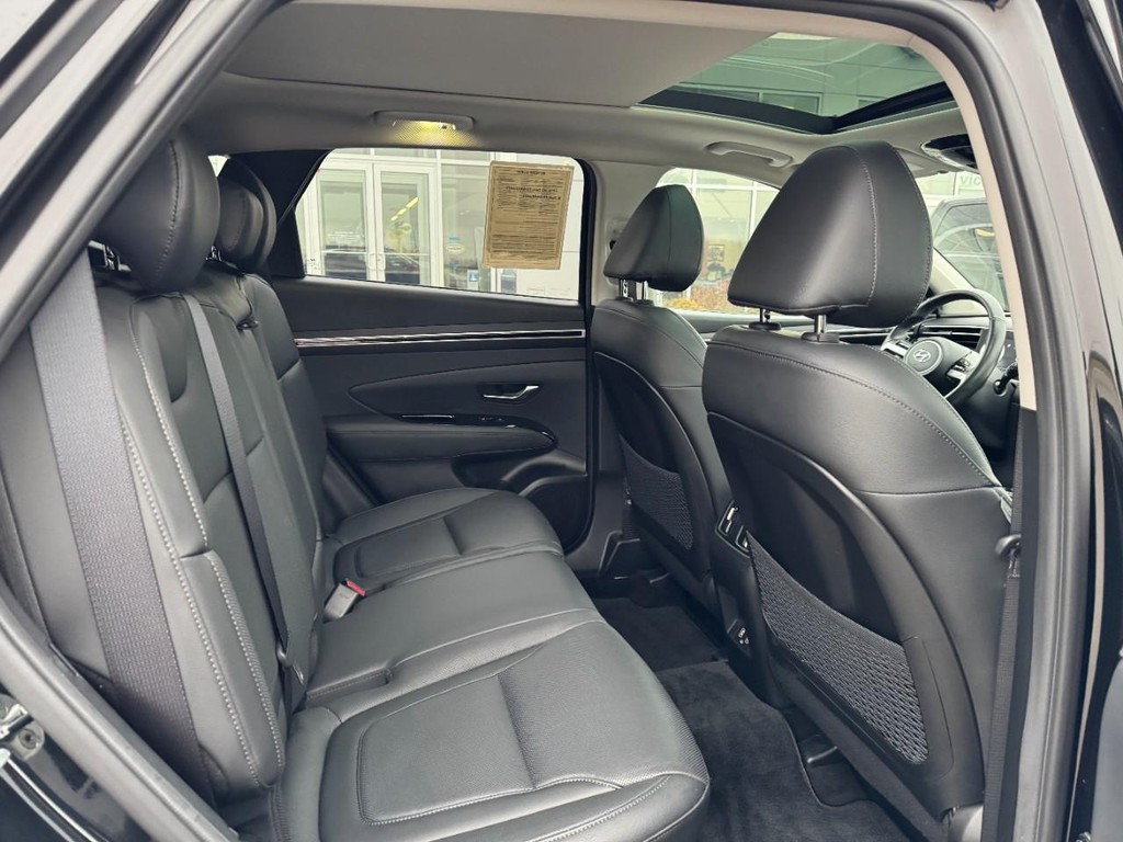 Hyundai Tucson Vehicle Full-screen Gallery Image 10