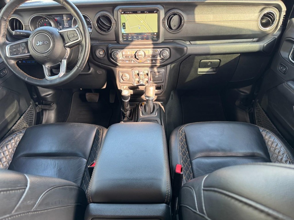 Jeep Wrangler 4xe Vehicle Full-screen Gallery Image 11