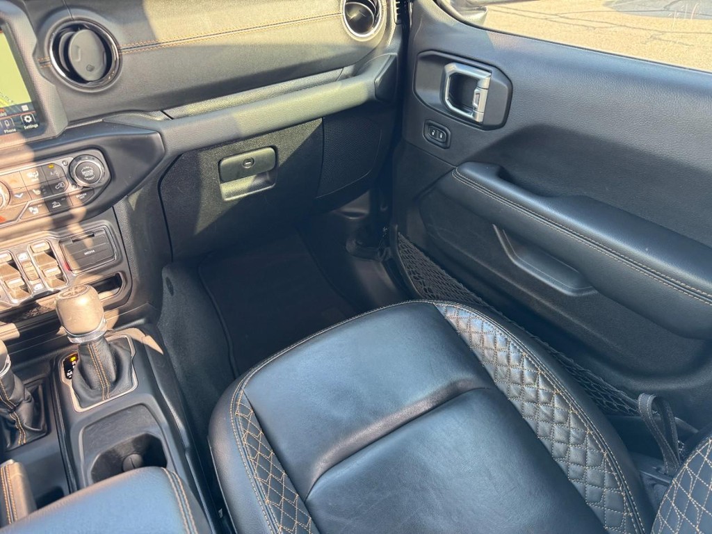 Jeep Wrangler 4xe Vehicle Full-screen Gallery Image 15