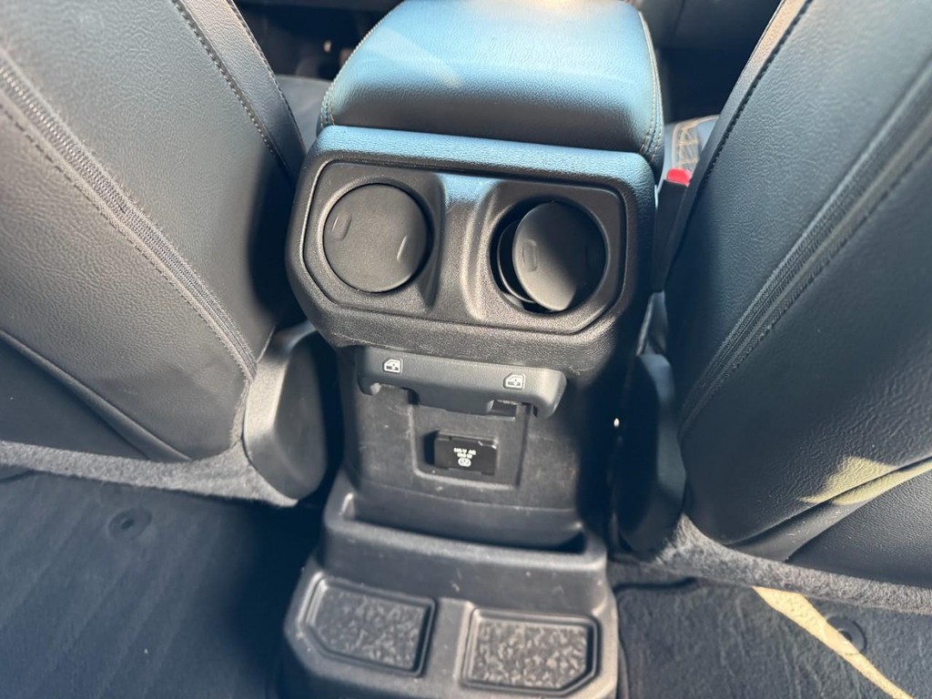 Jeep Wrangler 4xe Vehicle Full-screen Gallery Image 16