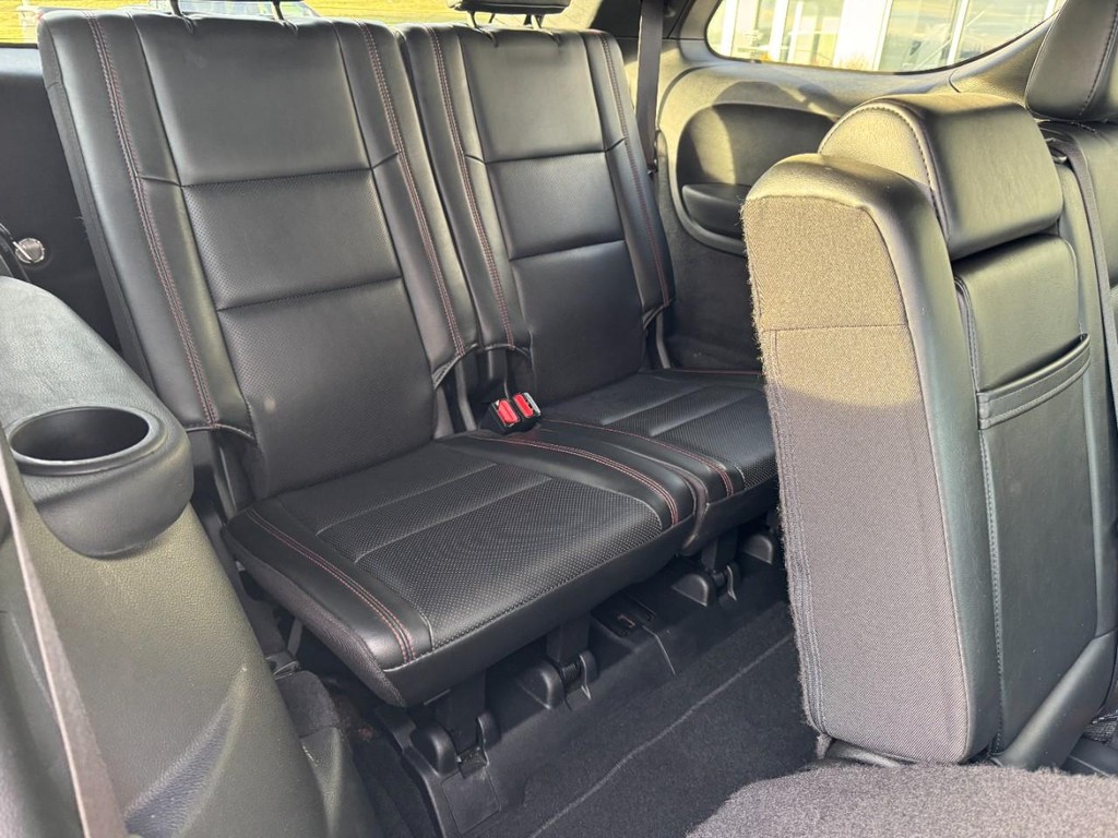 Dodge Durango Vehicle Full-screen Gallery Image 11