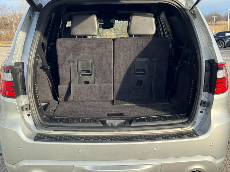 Dodge Durango Vehicle Full-screen Gallery Image 04