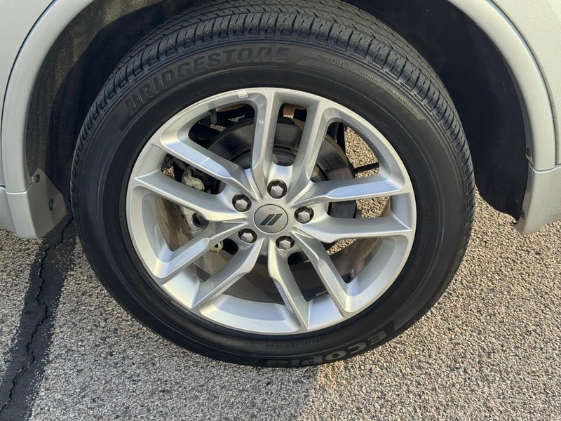 Dodge Durango Vehicle Full-screen Gallery Image 07