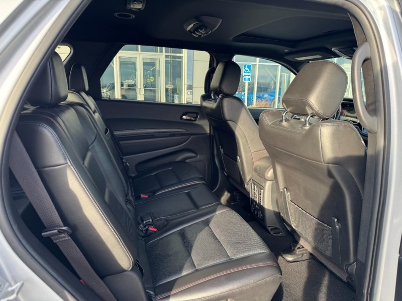 Dodge Durango Vehicle Full-screen Gallery Image 10