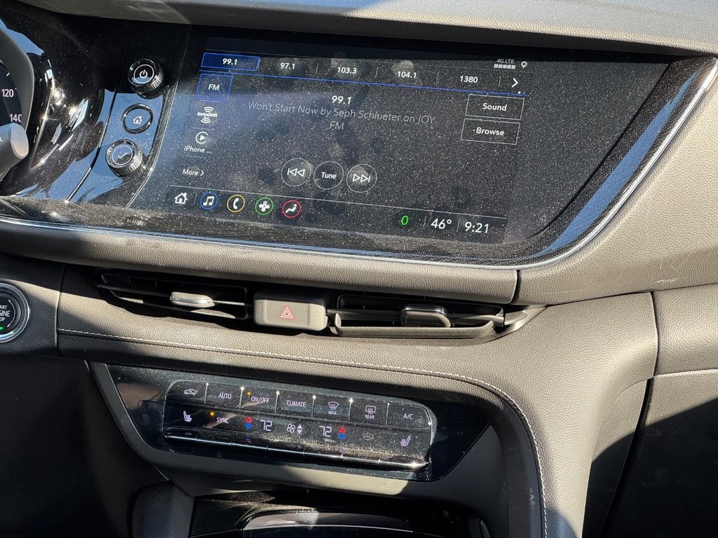 Buick Envision Vehicle Full-screen Gallery Image 11