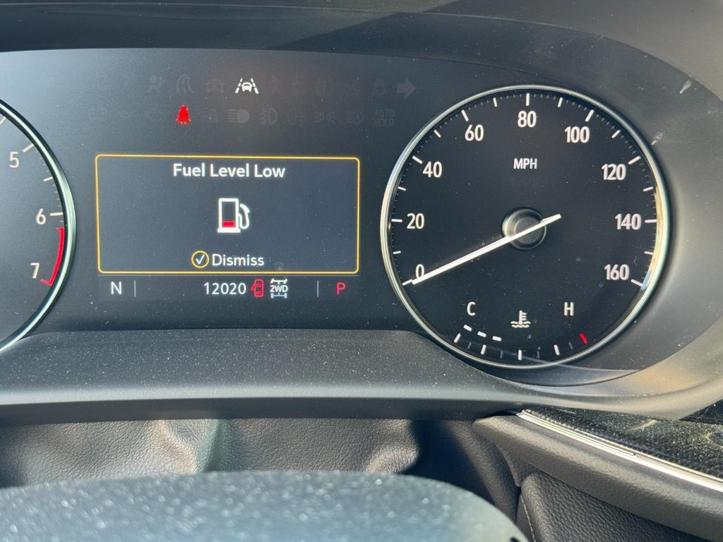 Buick Envision Vehicle Full-screen Gallery Image 17