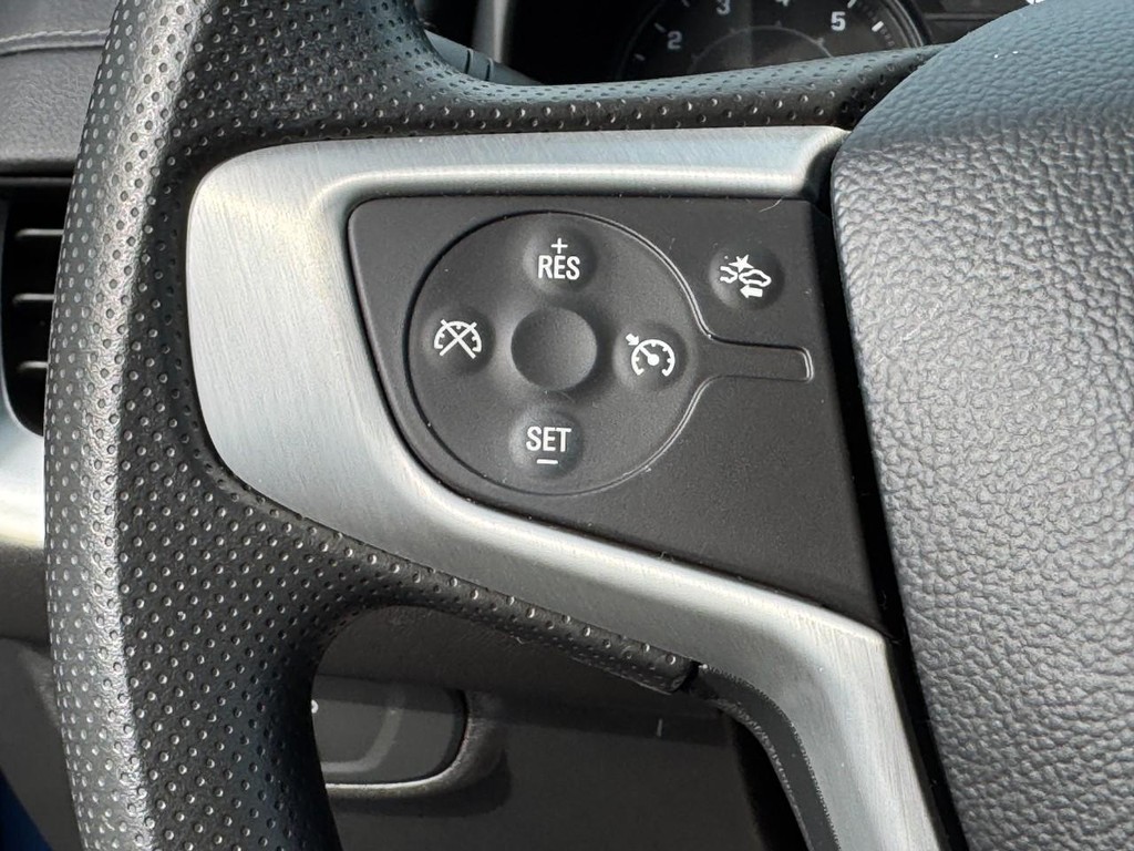 GMC Terrain Vehicle Full-screen Gallery Image 18