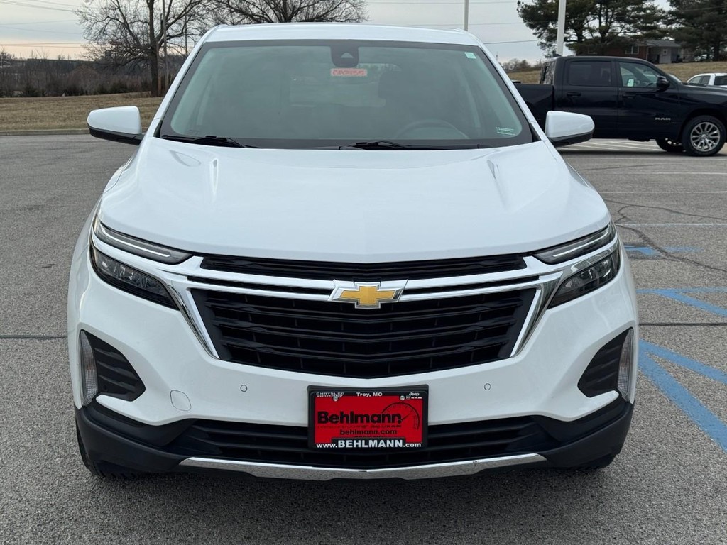 Chevrolet Equinox Vehicle Full-screen Gallery Image 09
