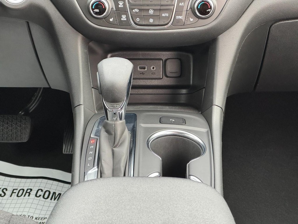 Chevrolet Equinox Vehicle Full-screen Gallery Image 14