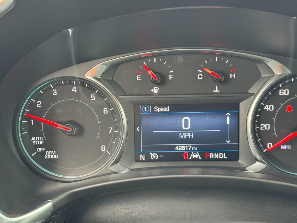 Chevrolet Equinox Vehicle Full-screen Gallery Image 19