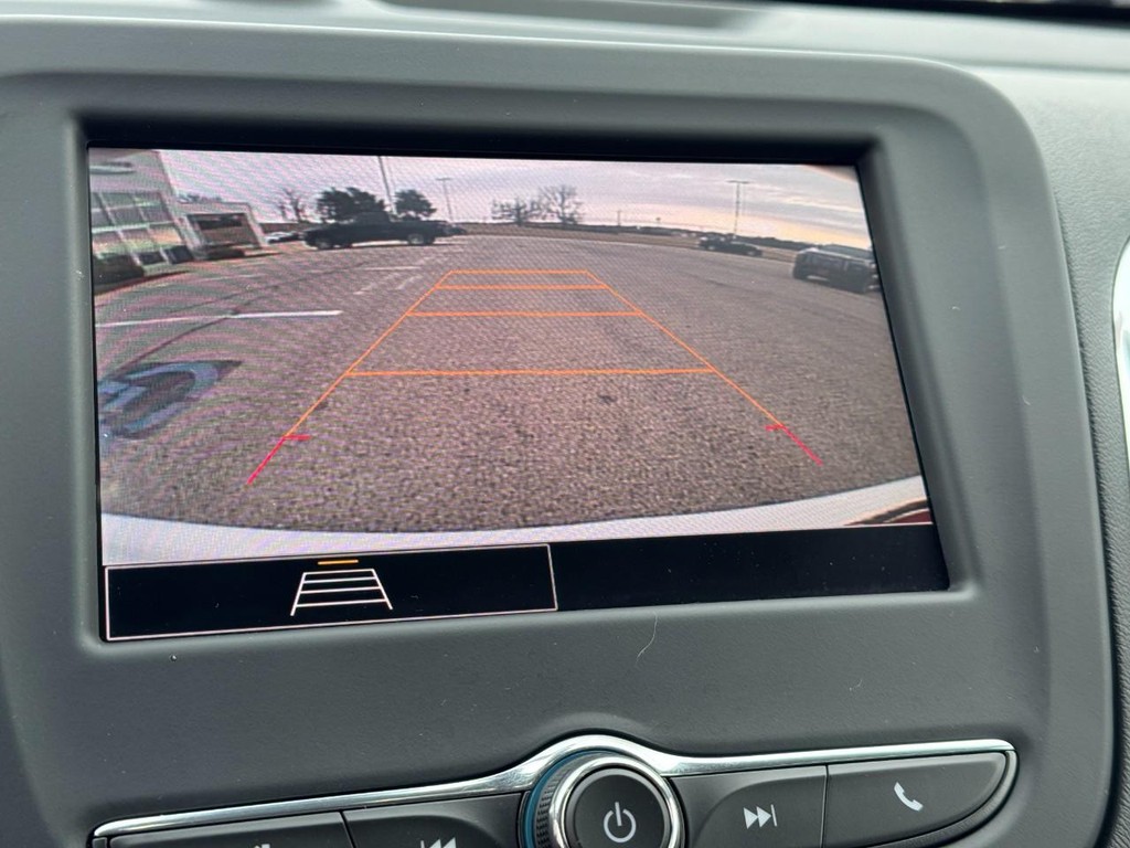 Chevrolet Equinox Vehicle Full-screen Gallery Image 20