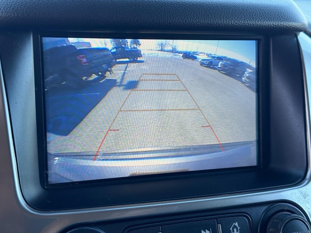 Chevrolet Tahoe Vehicle Full-screen Gallery Image 21