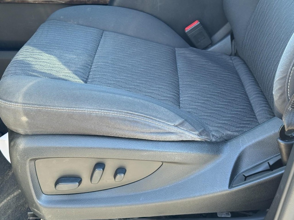 Chevrolet Tahoe Vehicle Full-screen Gallery Image 24