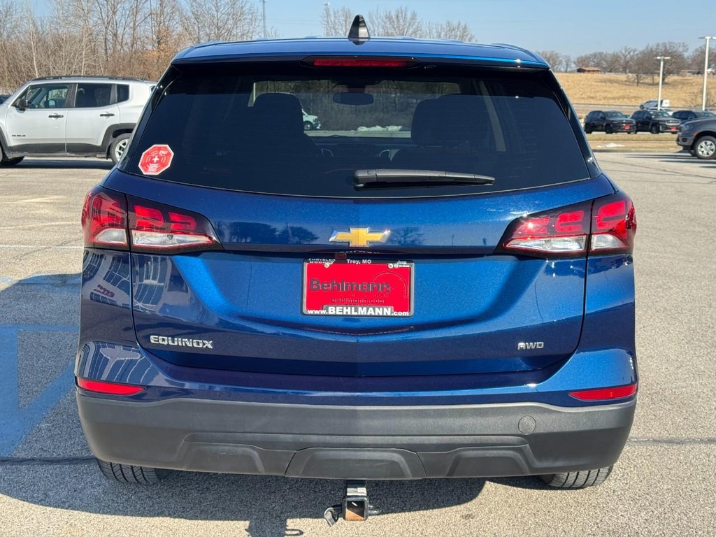 Chevrolet Equinox Vehicle Full-screen Gallery Image 05