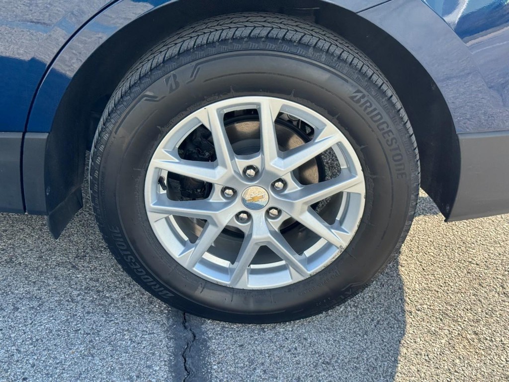 Chevrolet Equinox Vehicle Full-screen Gallery Image 07