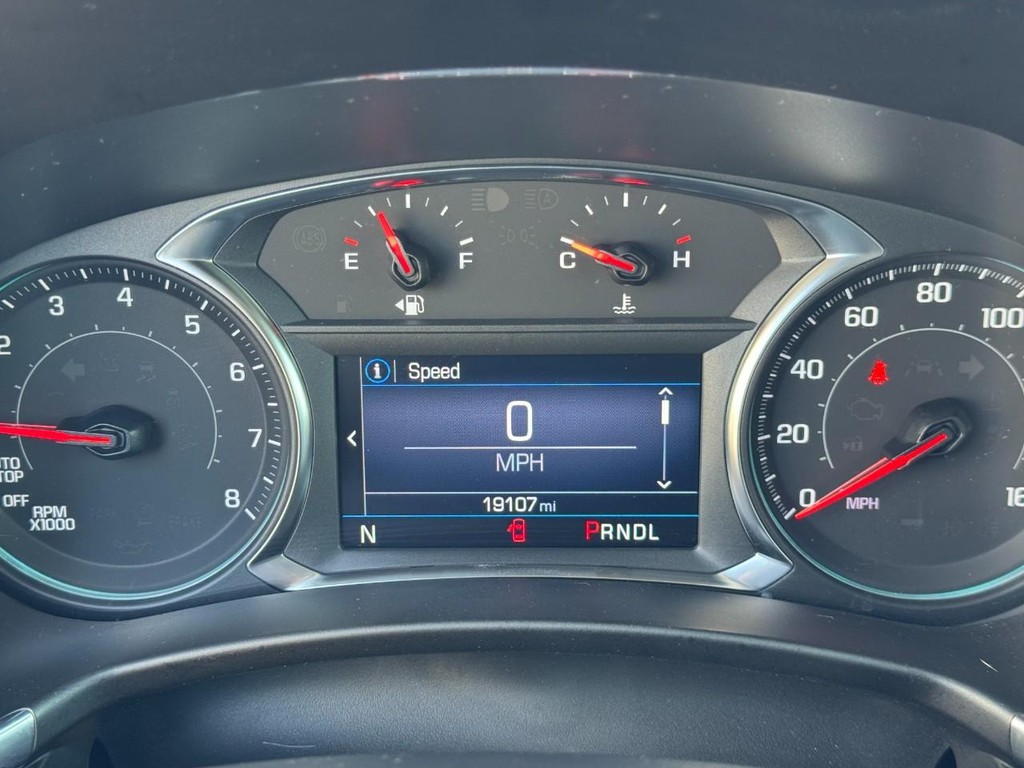 Chevrolet Equinox Vehicle Full-screen Gallery Image 20