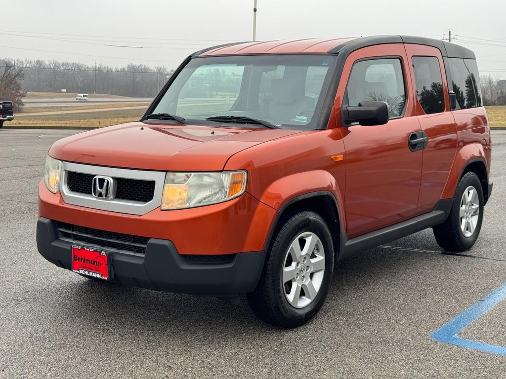 Honda Element Vehicle Full-screen Gallery Image 08