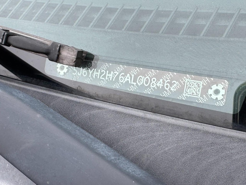 Honda Element Vehicle Full-screen Gallery Image 20