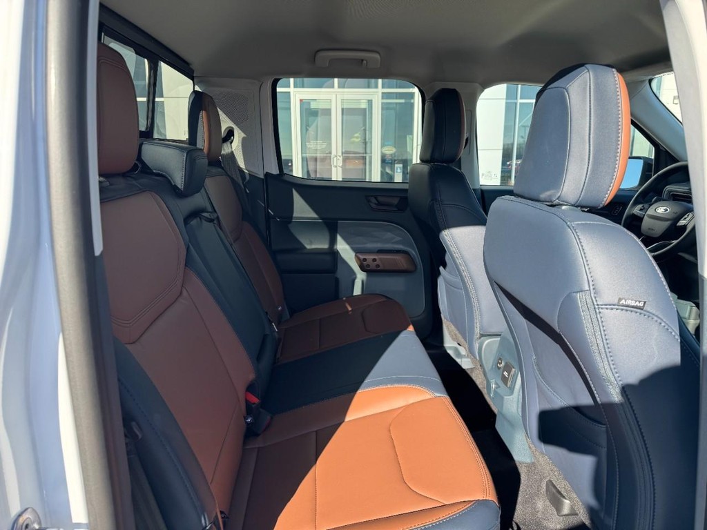 Ford Maverick Vehicle Full-screen Gallery Image 10