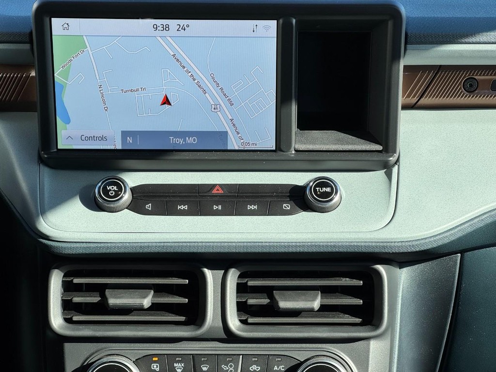 Ford Maverick Vehicle Full-screen Gallery Image 13