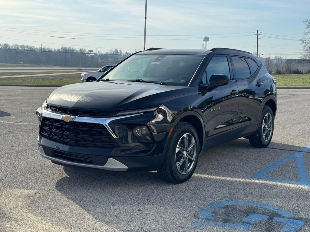 Chevrolet Blazer Vehicle Full-screen Gallery Image 08